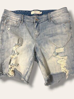 Torrid Denim Shorts Womens 14 Light Wash Distressed Frayed Hem Ripped Mid Thigh